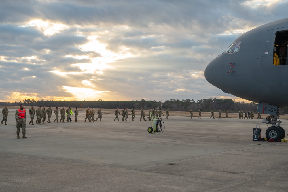 916 AMXS FOD Walk