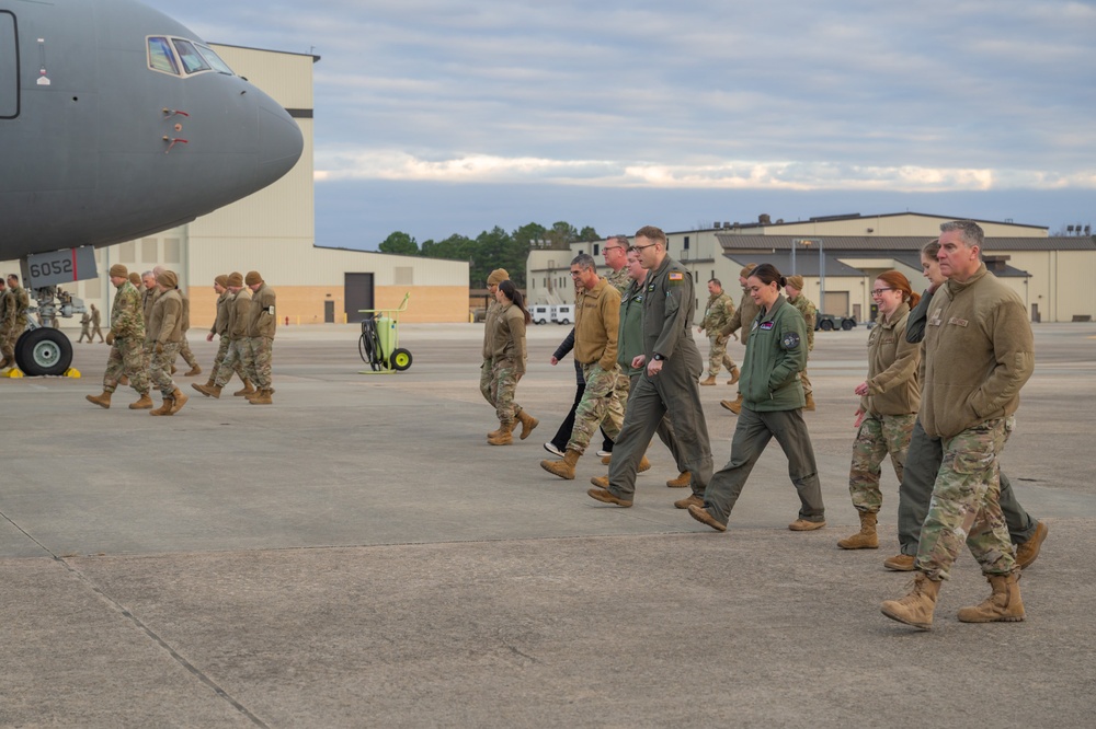 916 AMXS FOD Walk