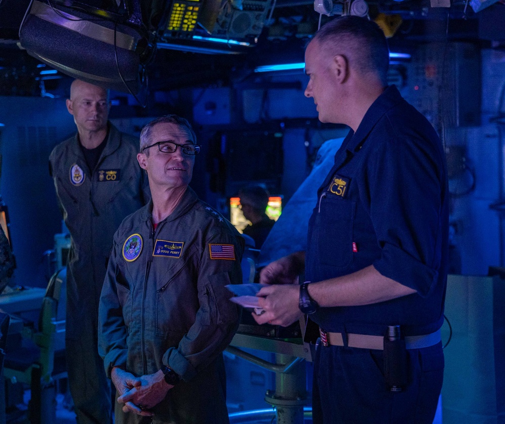 Wasp Hosts Vice Adm. Perry