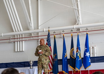 Omaha Trophy Presentation at the 171st ARW