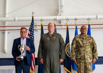 Omaha Trophy Presentation at the 171st ARW