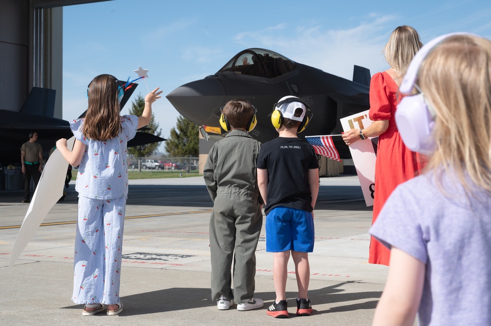 Pilots Reunite With Their Loved Ones