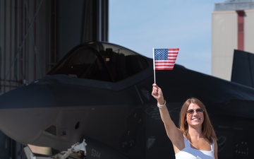 Pilots Reunite With Their Loved Ones