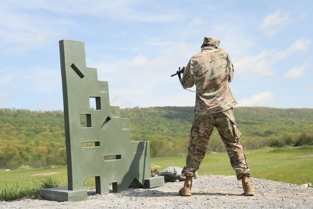 262nd CICO weapon qualification