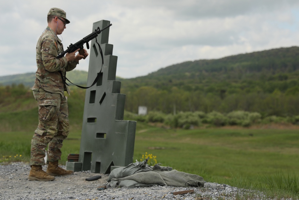262nd CICO weapon qualification
