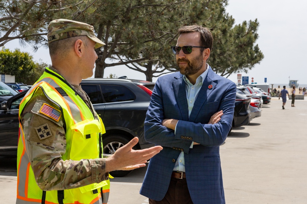 Palisades Tour with state Sen. Ben Allen