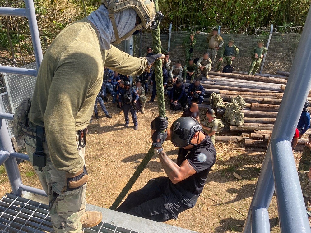 Multinational special operation forces conduct speed rope training during TW25