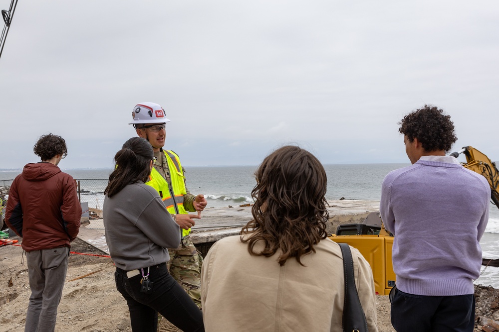 Palisades Tour with state Sen. Ben Allen
