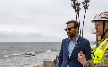 Palisades Tour with state Sen. Ben Allen