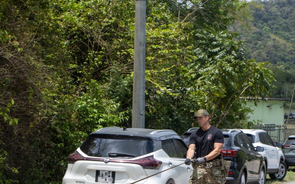 Combined canine training at TRADEWINDS 25 bolsters security in the Caribbean