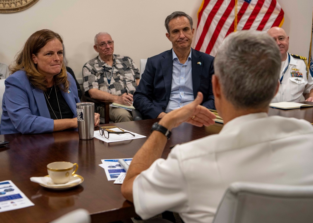 U.S. Pacific Fleet Commander travels to the Federated States of Micronesia