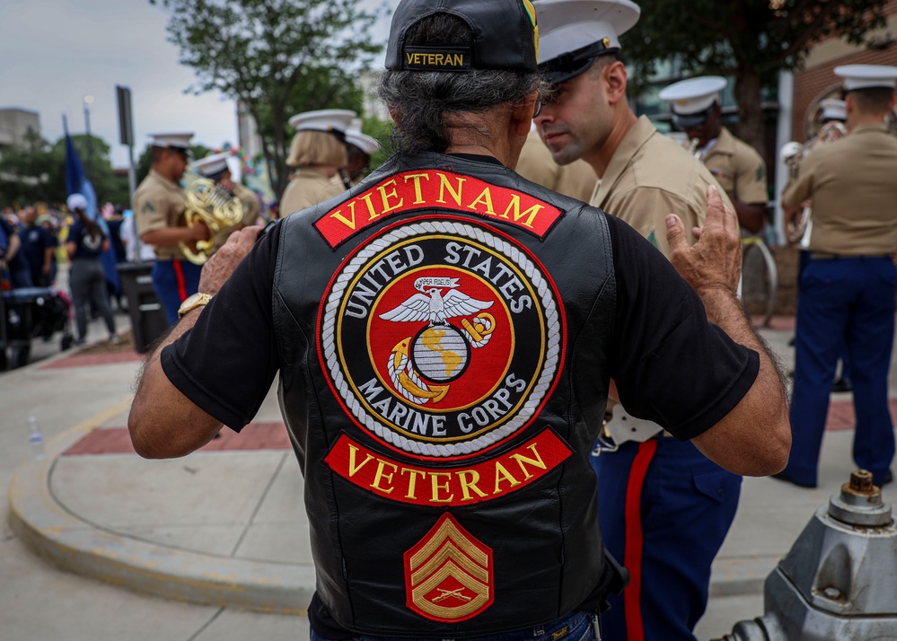 Marine Forces Reserve Band Performs at Battle of the Flowers Parade