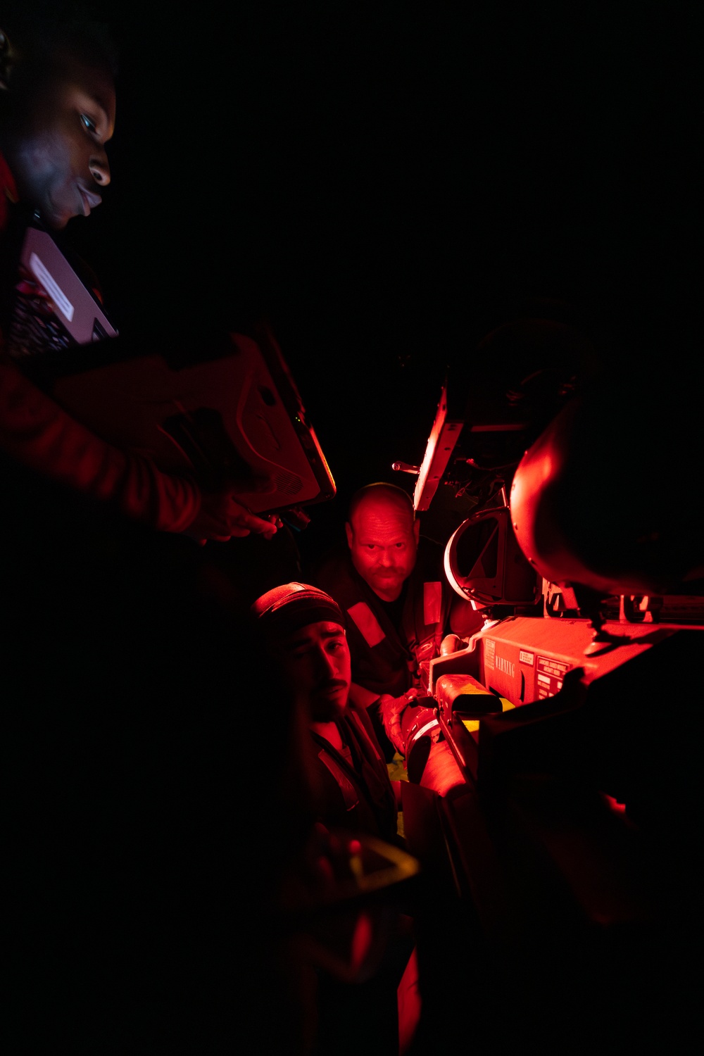Helicopter Maritime Strike Squadron (HSM) 60 Conducts Maintenance Aboard USS Oscar Austin (DDG 79)