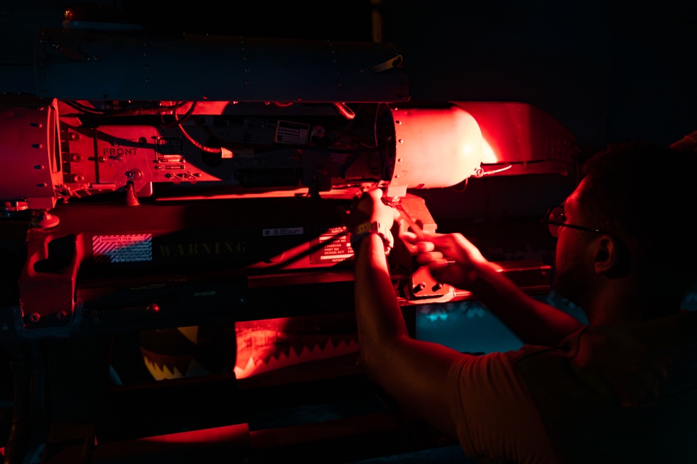 Helicopter Maritime Strike Squadron (HSM) 60 Conducts Maintenance Aboard USS Oscar Austin (DDG 79)