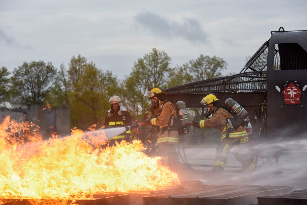 180FW Fire Protection Fights The Flames During Training Exercise