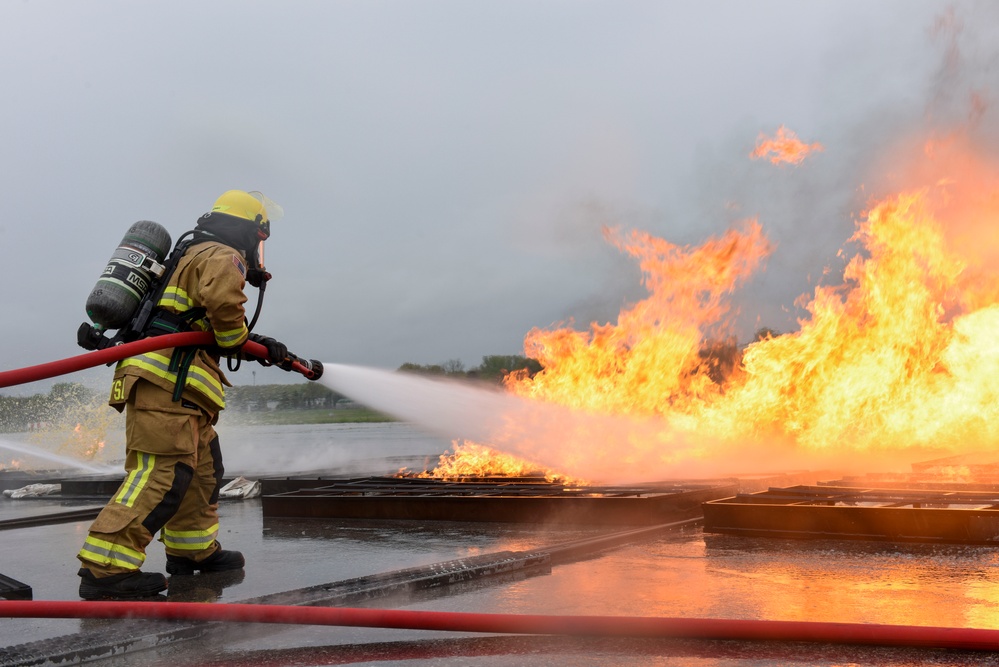 180FW Fire Protection Fights The Flames During Training Exercise