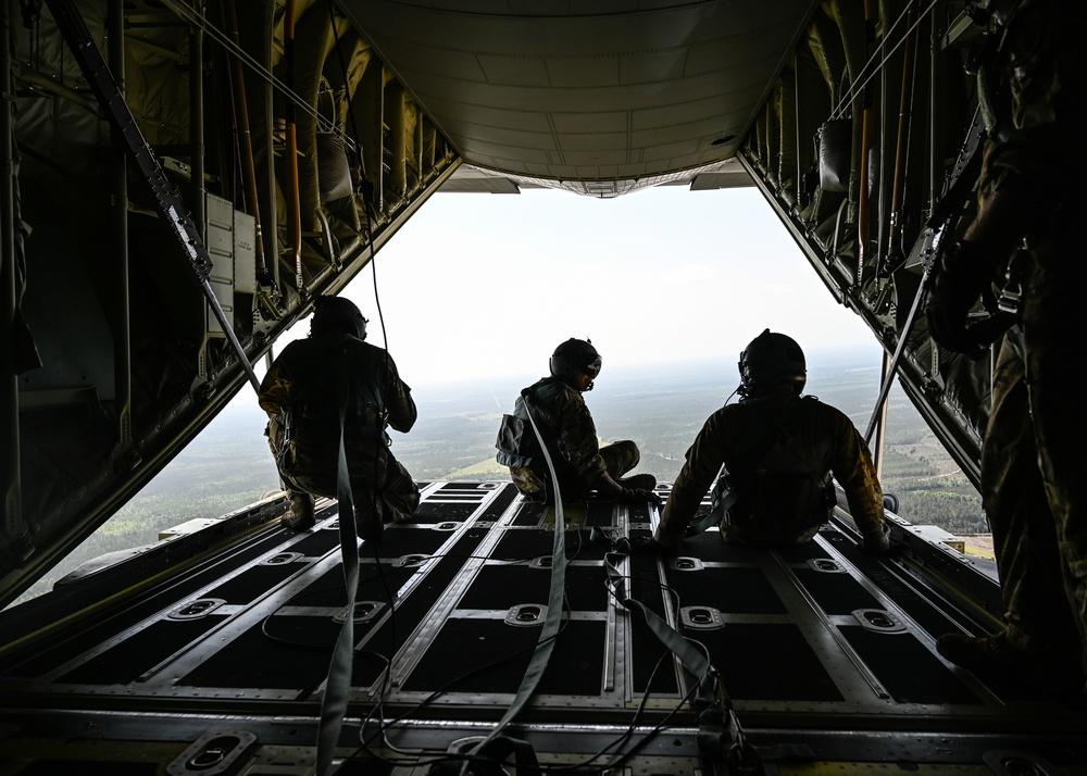 165th C-130J Supports POMPOC Jumps