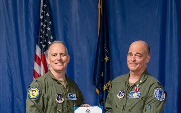 122nd Fighter Wing flight surgeon retires