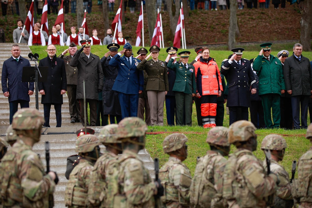 Task Force Iron celebrates Day of the Restoration of Latvian Independence with NATO Allies