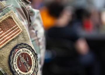 134th ARW Recruiters Attend Community Event