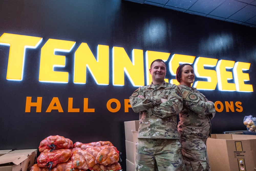 134th ARW Recruiters Attend Community Event