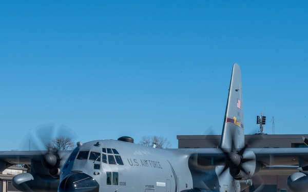 109th Airlift Squadron Flush Training