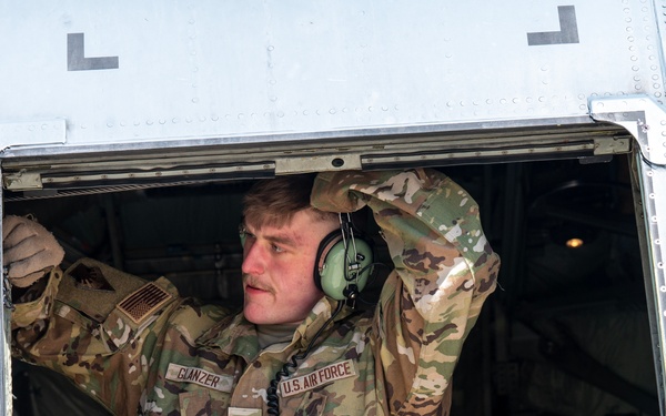 109th Airlift Squadron Flush Training