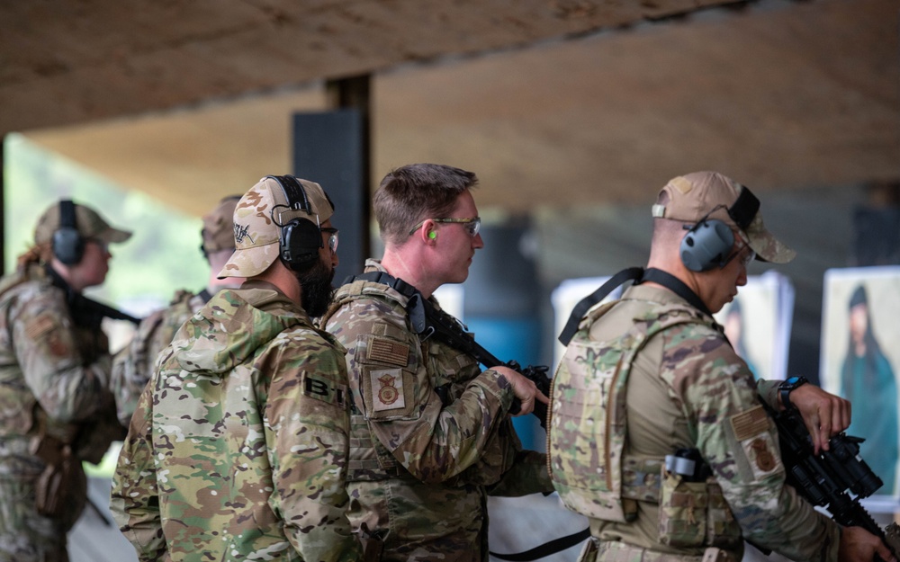 134th Security Forces Train with Blount County SWAT