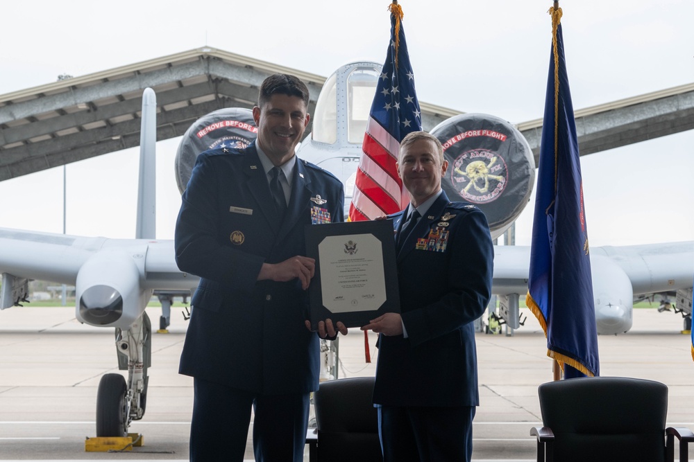 127th Operations Group Commander Retires