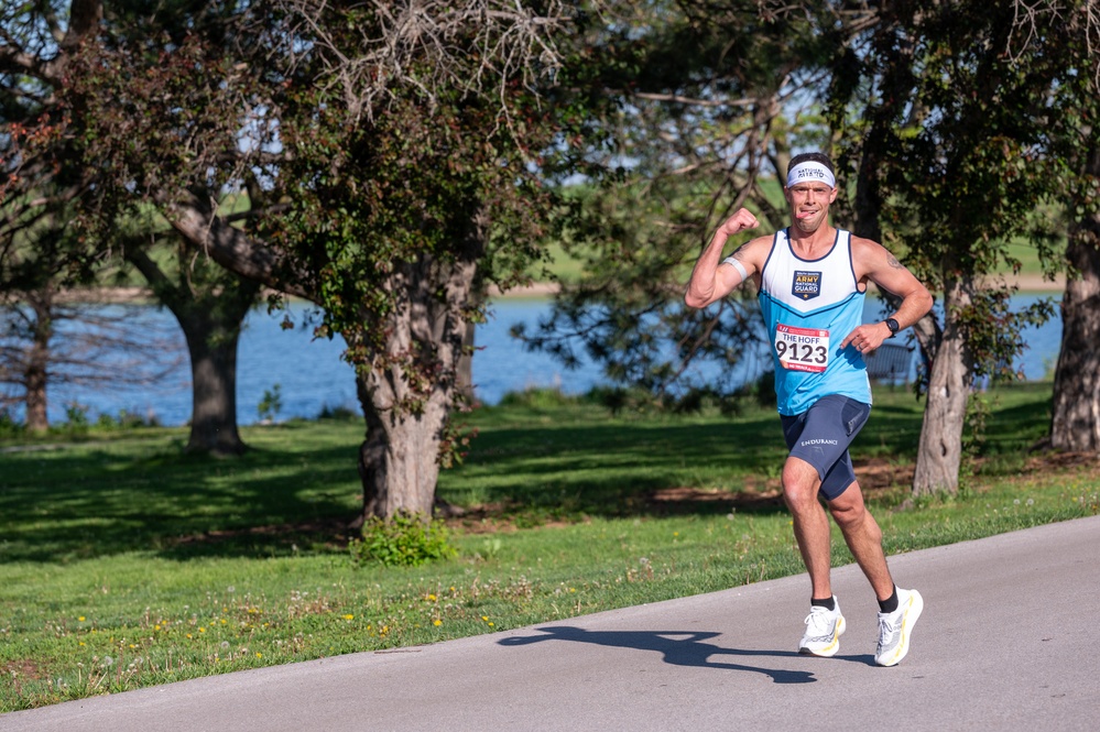 National Guard Soldiers, Airmen compete in and support annual Lincoln Marathon