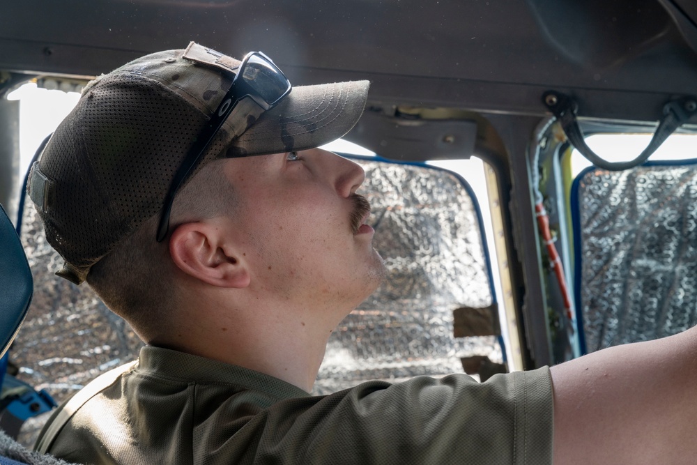 446th Aircraft Maintenance Squadron maintainers prepare C-17 Globemaster for take-off