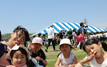 Half marathon, Hawaiian Festival held on Sagami General Depot attracts nearly 10,000 visitors