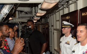 USS Blue Ridge arrives in Suva, Fiji