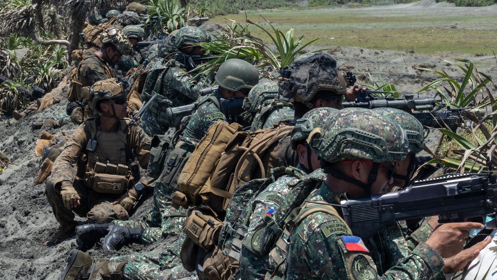 Balikatan 25: U.S., Philippine forces execute counter-landing live-fire