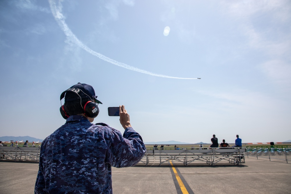 Family Day 25: Marine Corps Air Station Iwakuni