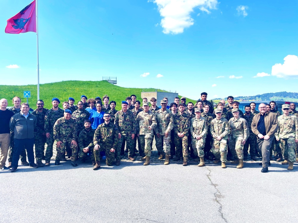 Medical Readiness Command, Europe conducts Swiss military key leader engagement