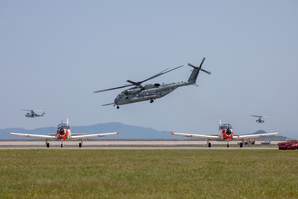 Family Day 25: Marine Corps Air Station Iwakuni