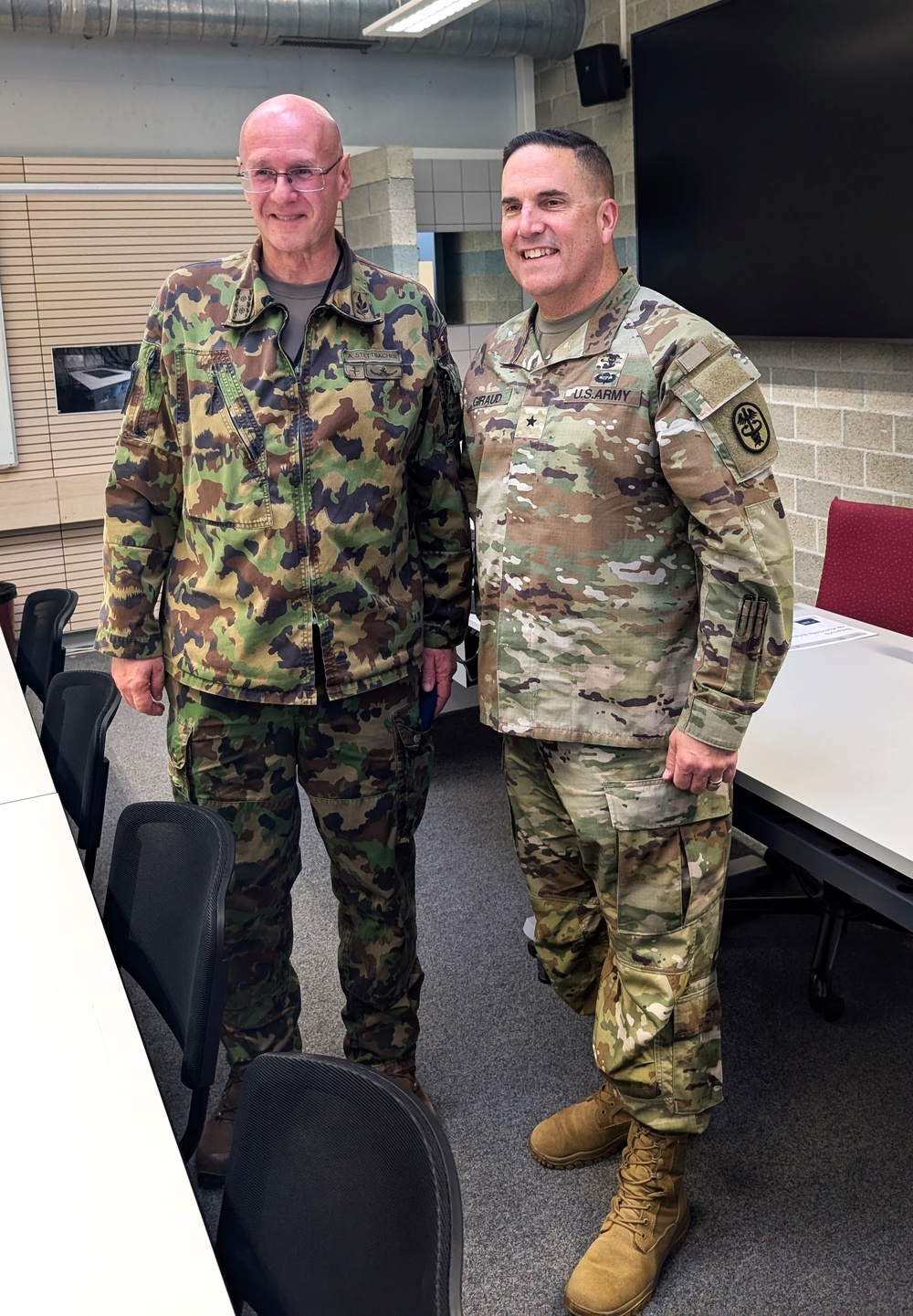 Medical Readiness Command, Europe conducts key leader engagement with Swiss Army medical leaders