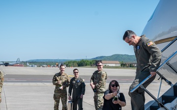 86 AW deputy commander celebrates his final flight