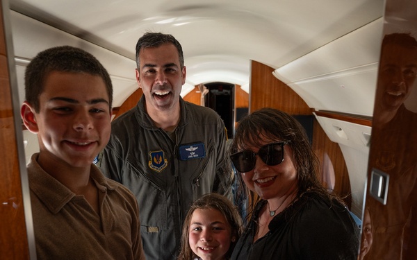 86 AW deputy commander celebrates his final flight