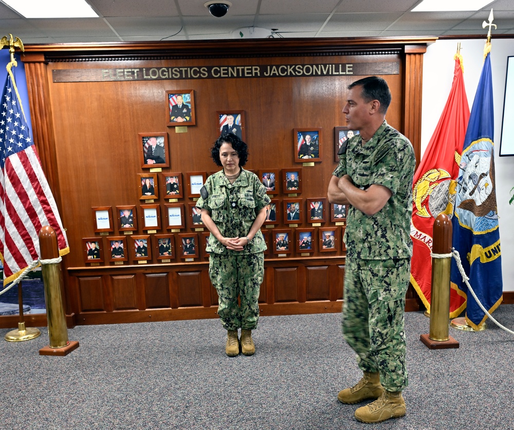 Cmdr. Bennett ends NAVSUP FLC Jacksonville tour
