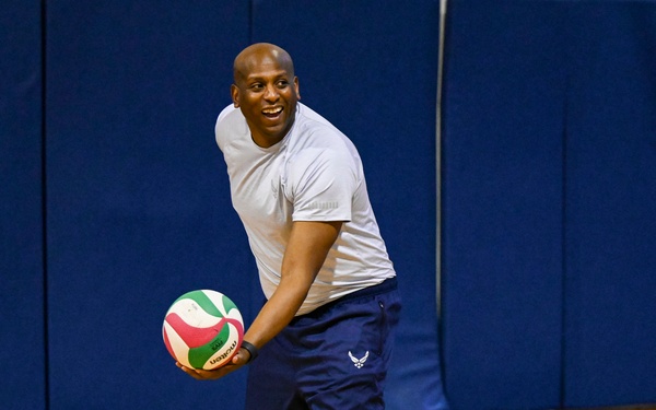 Larger Than Life: Titans compete during Spring LTL competition