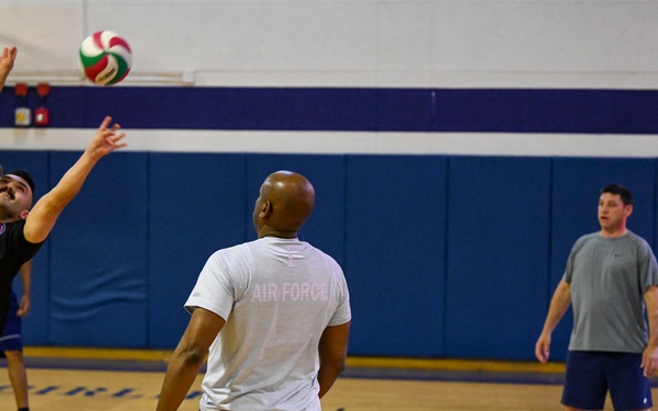 Larger Than Life: Titans compete during Spring LTL competition
