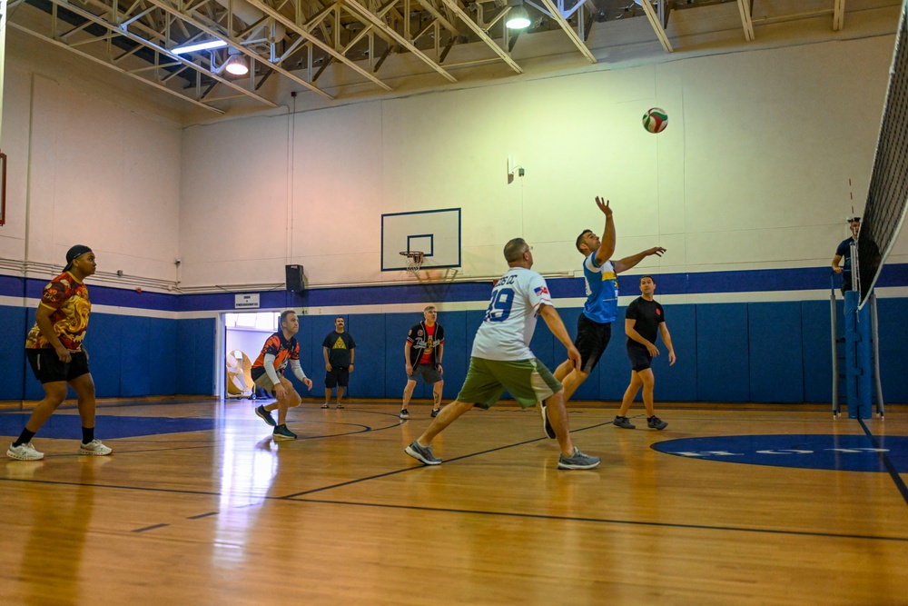 Larger Than Life: Titans compete during Spring LTL competition