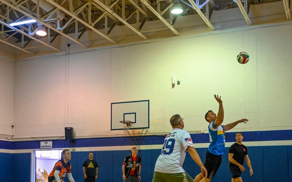 Larger Than Life: Titans compete during Spring LTL competition