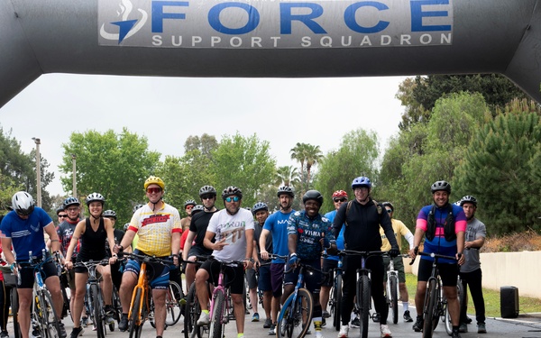 Larger Than Life: Titans compete during Spring LTL competition