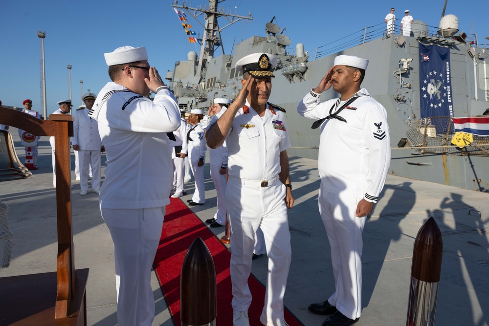 USS Truxtun Welcomes Egyptian Navy Aboard