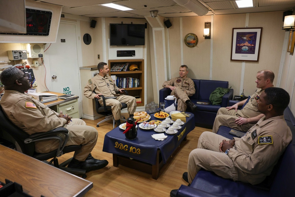 RADM Bailey (CSG-8) Visits USS Truxtun