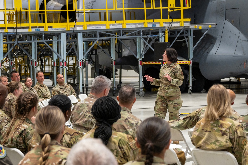 NCNG Adjutant General addresses officers of the 145th Airlift Wing