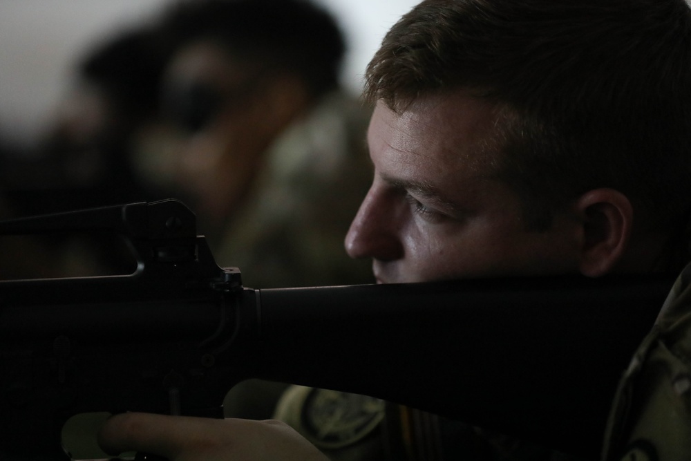 Soldiers qualify on Engagement Skills Trainer 2000